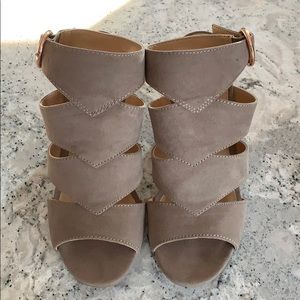 Lauren Conrad heeled sandals mushroom color